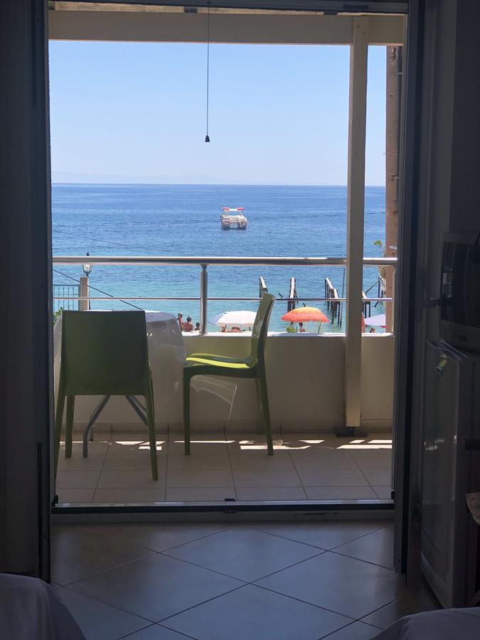Casa Del Mar Hotell Himare Eksteriør bilde